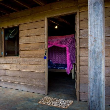 Mr Pov Home Stay Banlung Exteriör bild