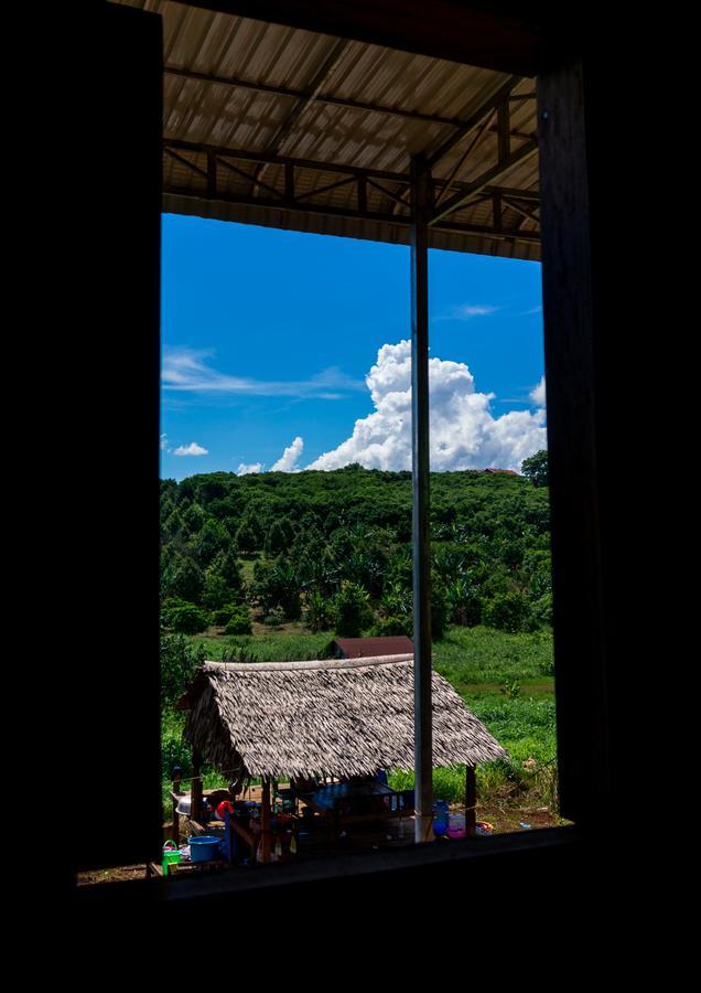 Mr Pov Home Stay Banlung Exteriör bild