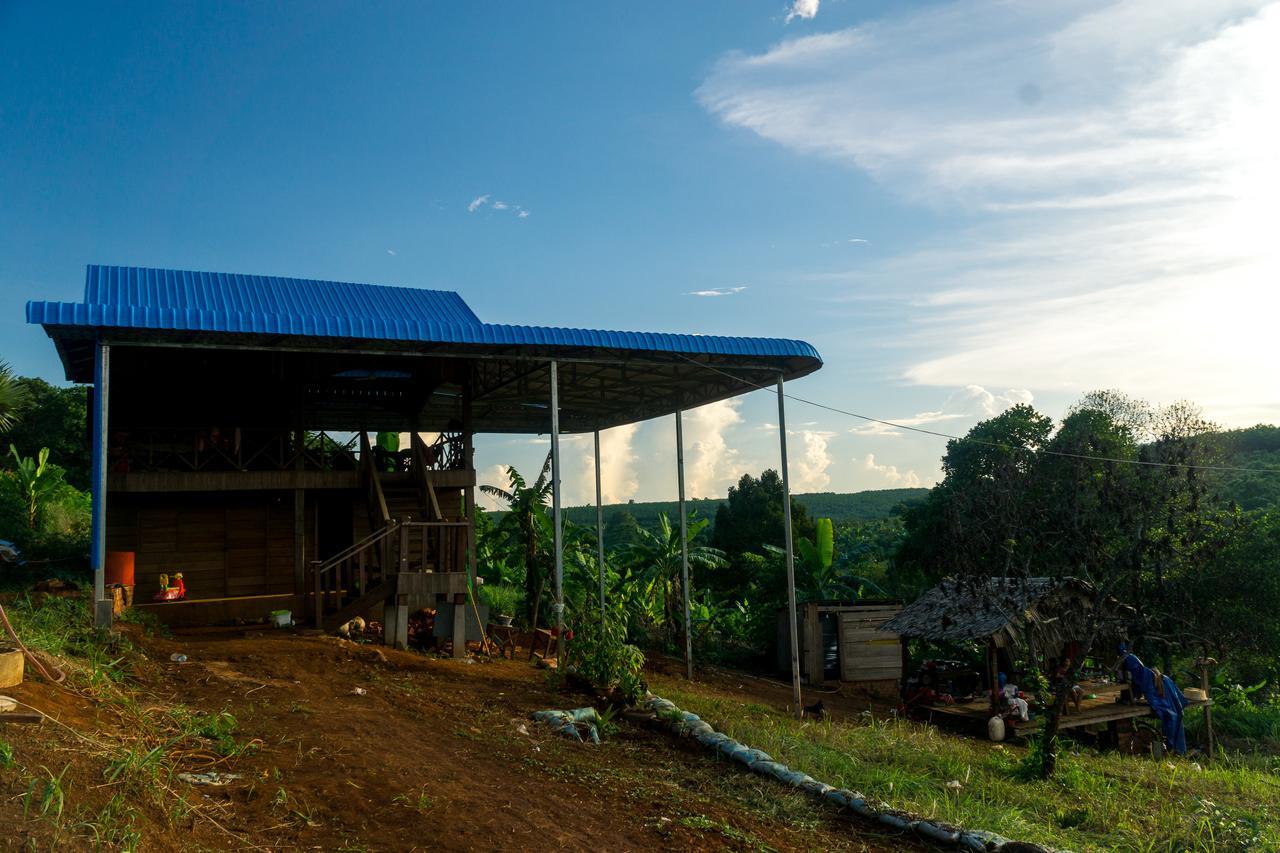 Mr Pov Home Stay Banlung Exteriör bild