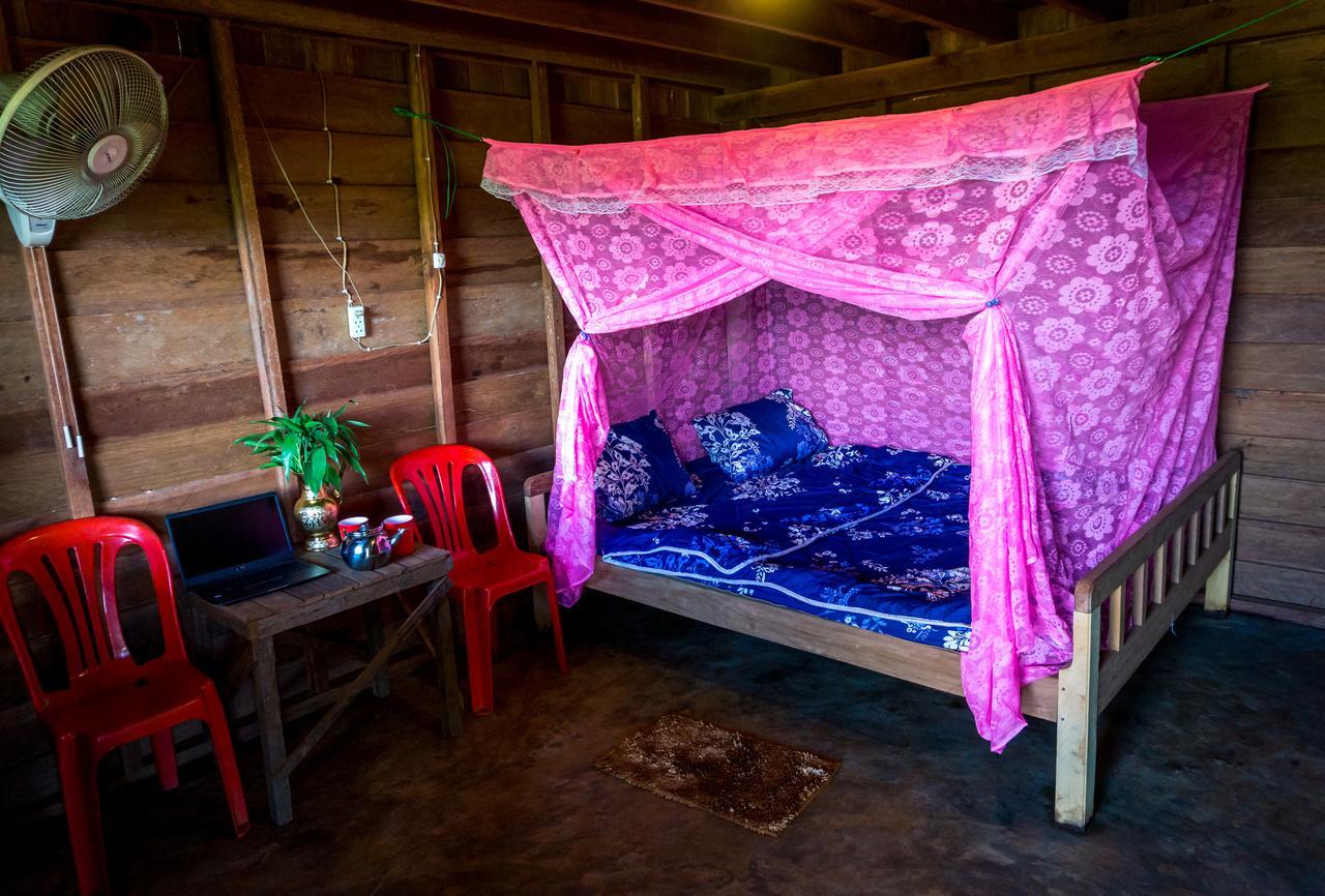 Mr Pov Home Stay Banlung Exteriör bild