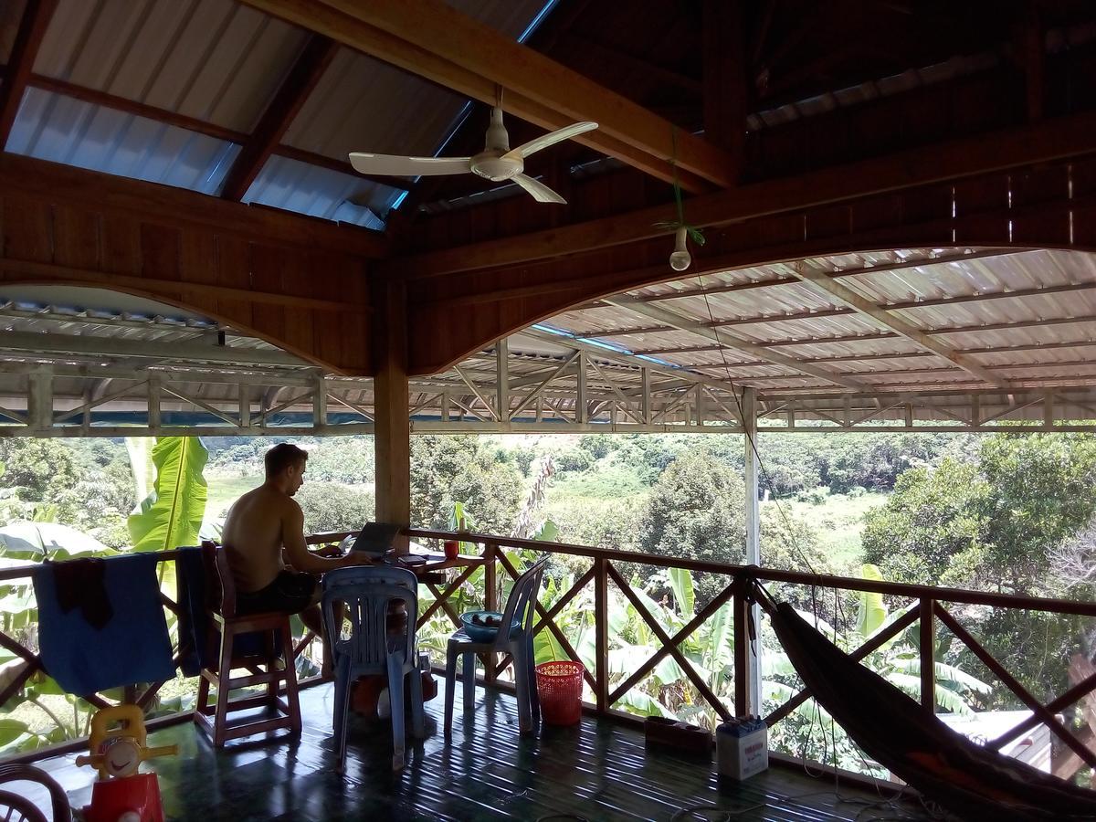 Mr Pov Home Stay Banlung Exteriör bild