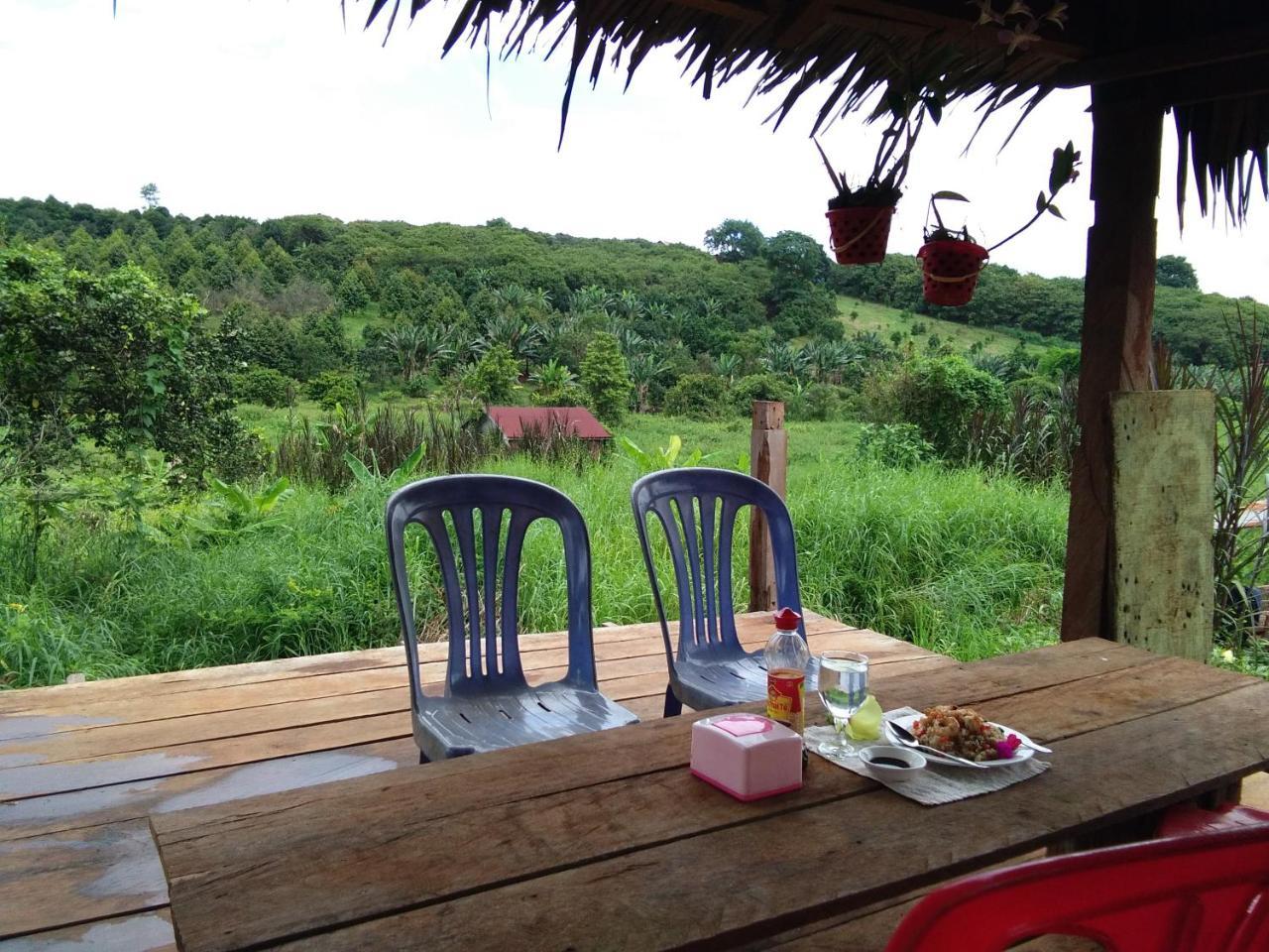 Mr Pov Home Stay Banlung Exteriör bild