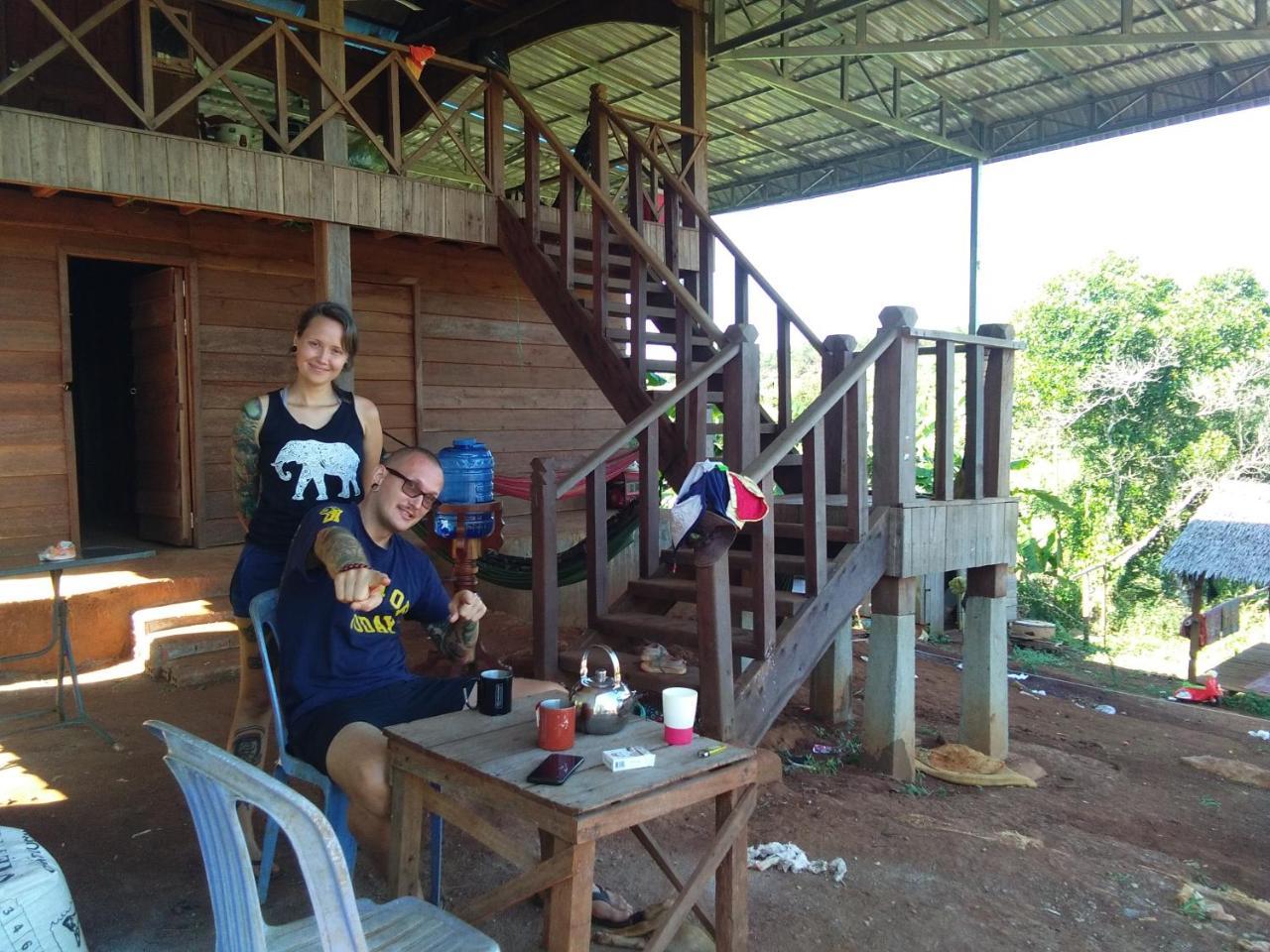 Mr Pov Home Stay Banlung Rum bild